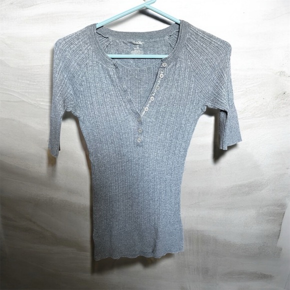Mossimo Ribbed Henley Top – Size XS - Picture 3 of 5